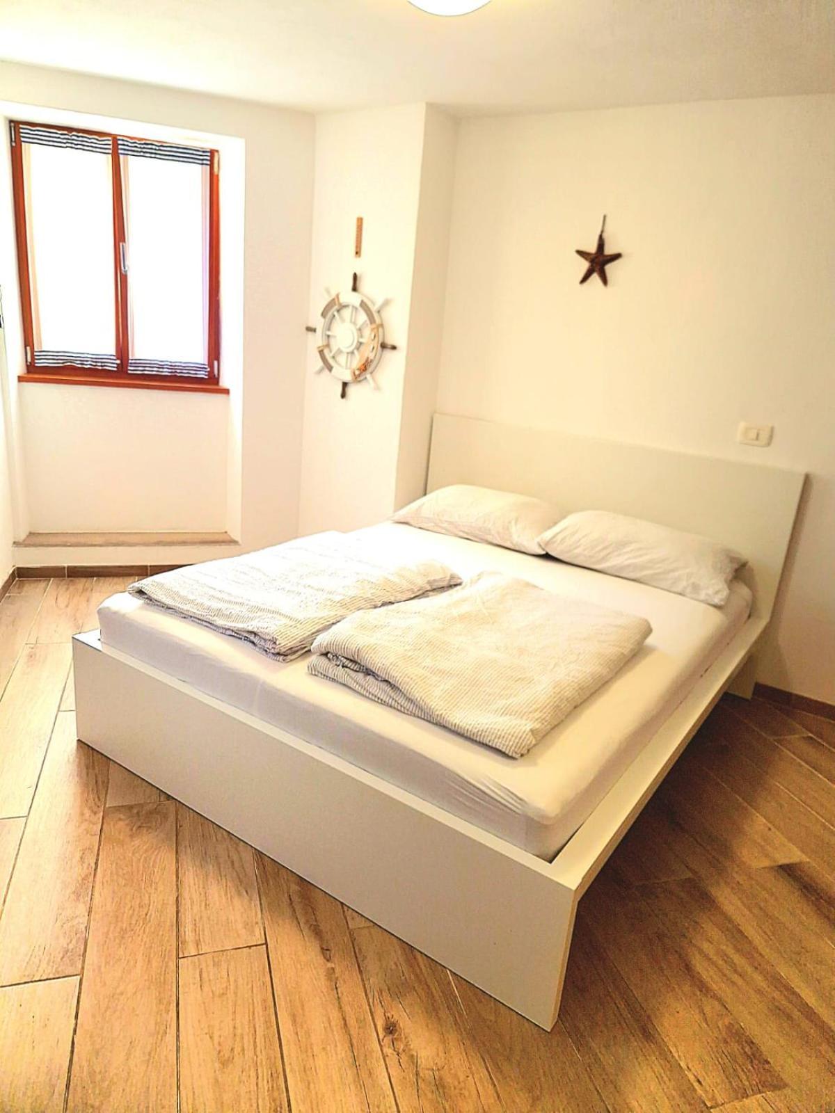 Apartment Studio Edra *